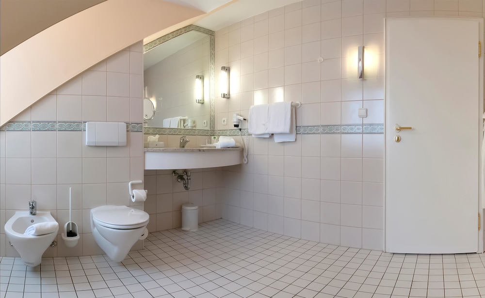 GALERIE HOTEL LEIPZIGER HOF 31/31