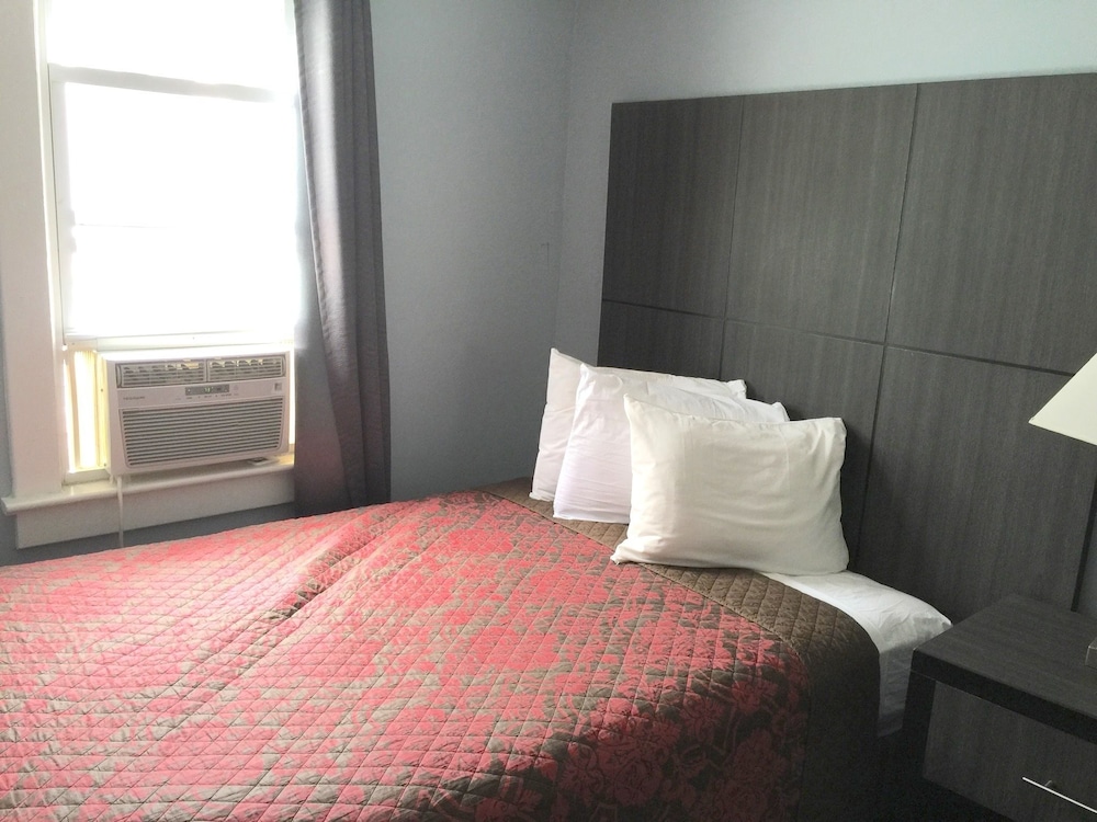 Hc-127 Beach Haus 12/39