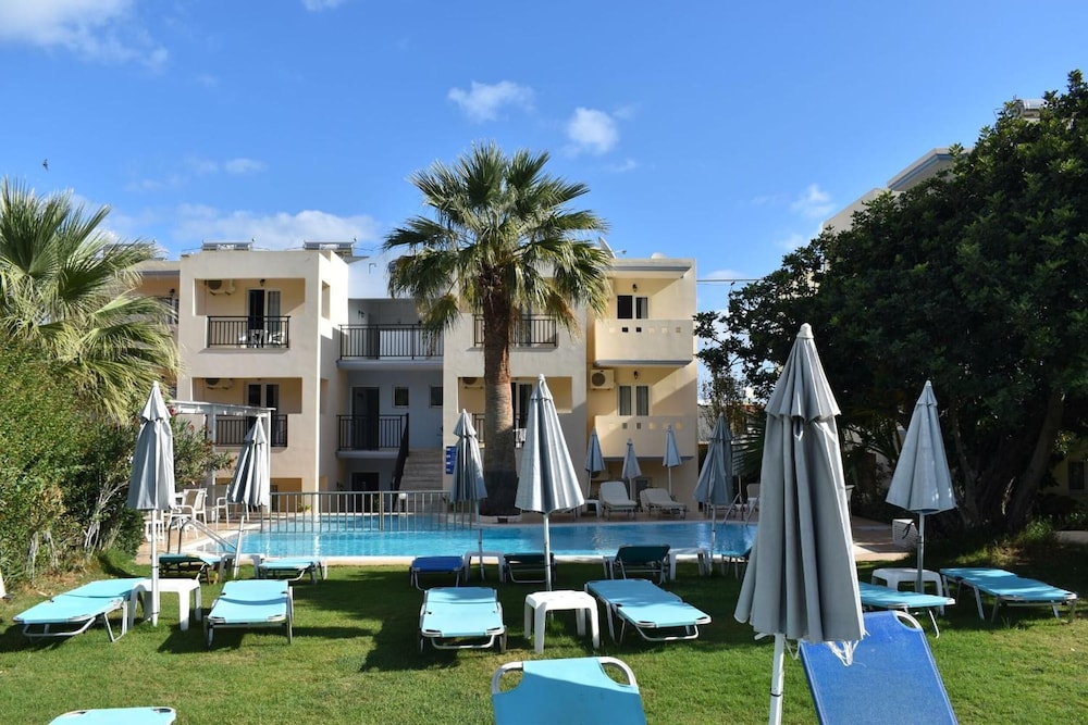 Sunshine Studios and Apartments 23/34