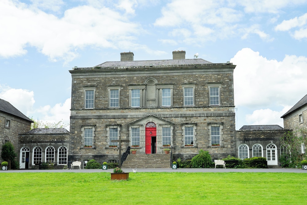 Bellinter House 44/50