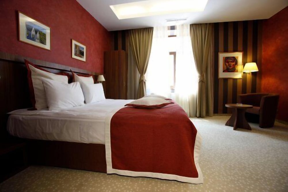 Hotel Gott 18/43