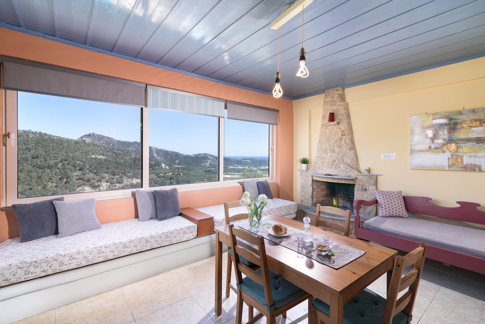 Sarakinas Residences [VR] 23/50