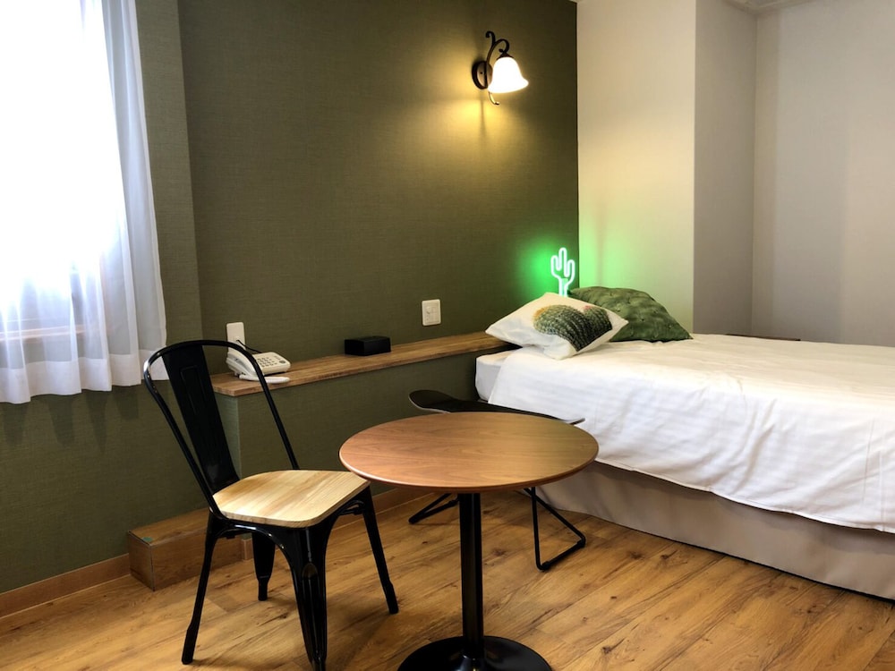 Hotel 3o clock Tennoji 14/50
