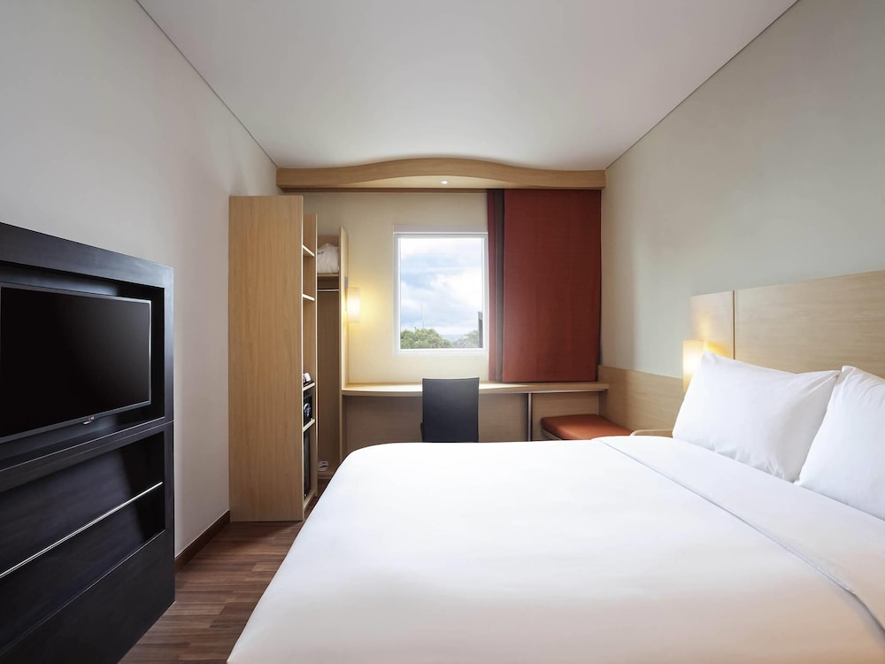 Ibis Makassar City Center 10/30
