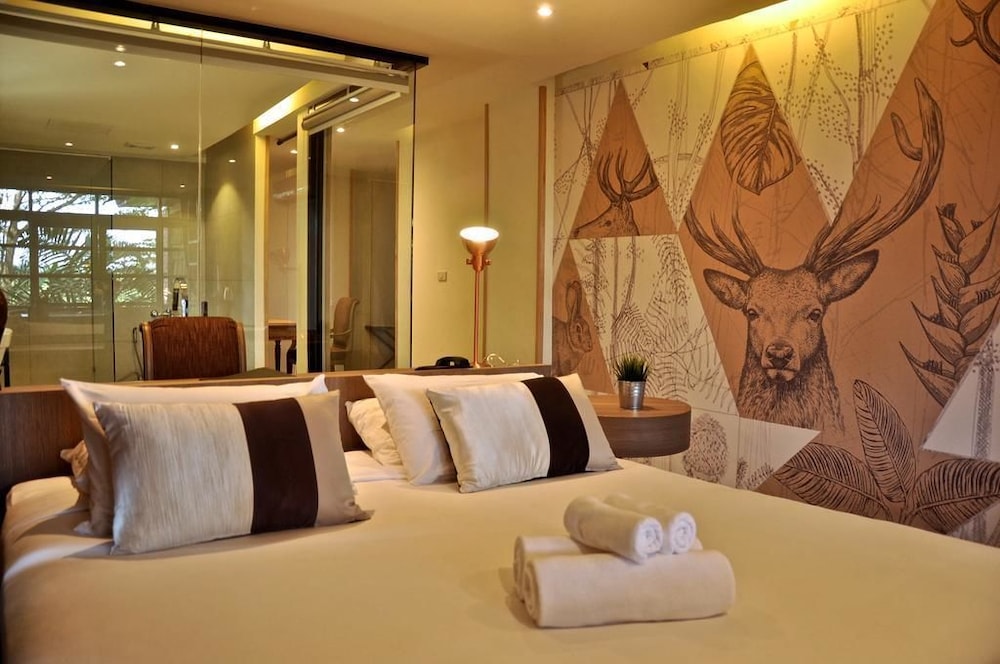 Issara Boutique Winery Hotel 30/78