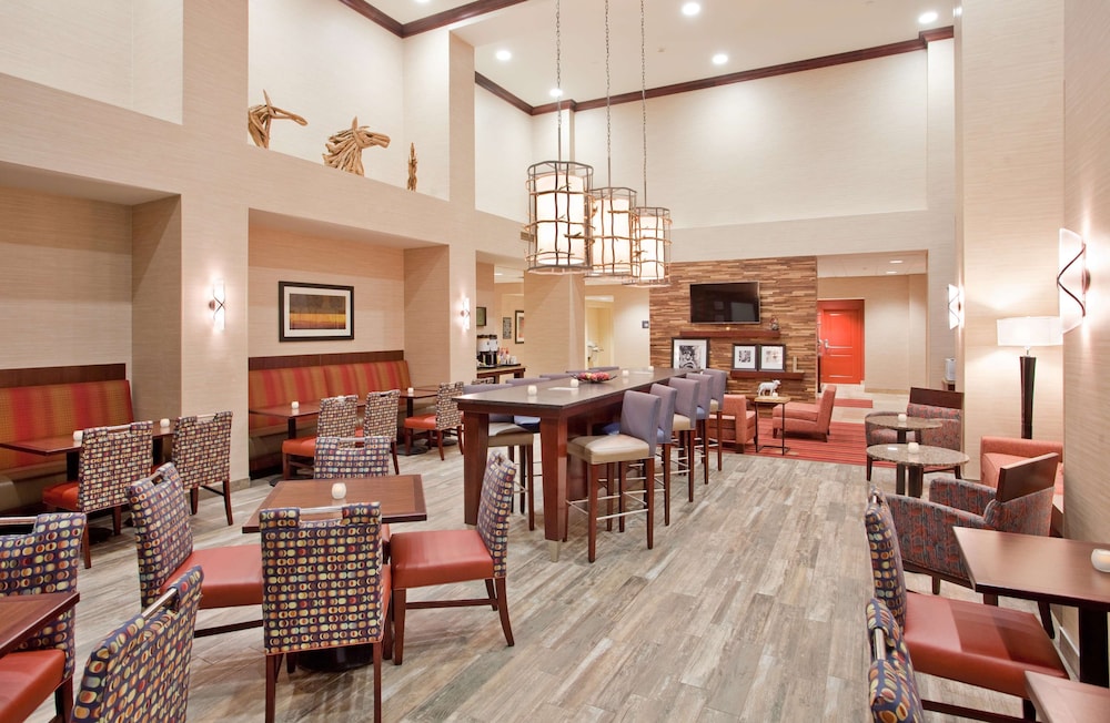 Hampton Inn & Suites Omaha Southwest-La Vista 38/49