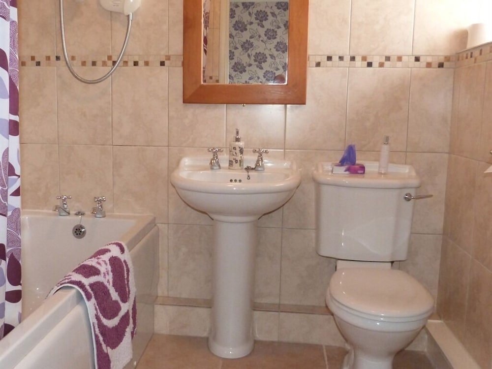 Plumpton Court 21/57