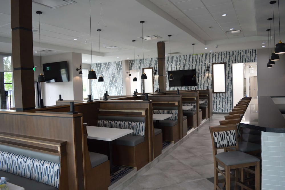 Best Western Premier Route 97 Vernon 37/47