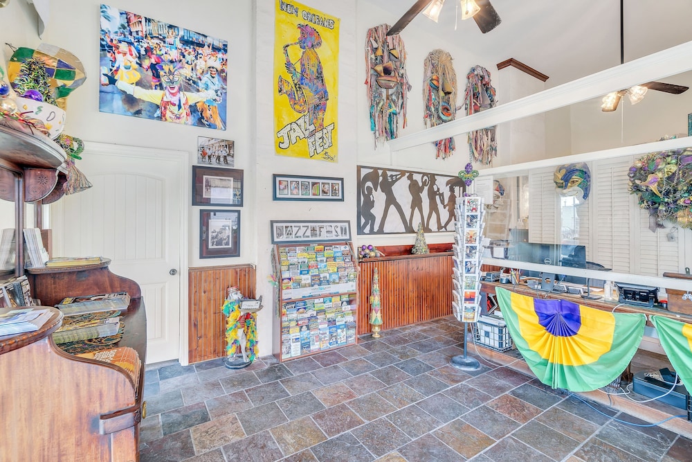 Historic Mardi Gras Inn 34/50