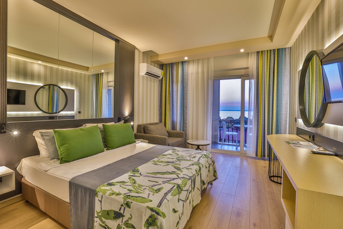 Eos Beach Hotel 22/55