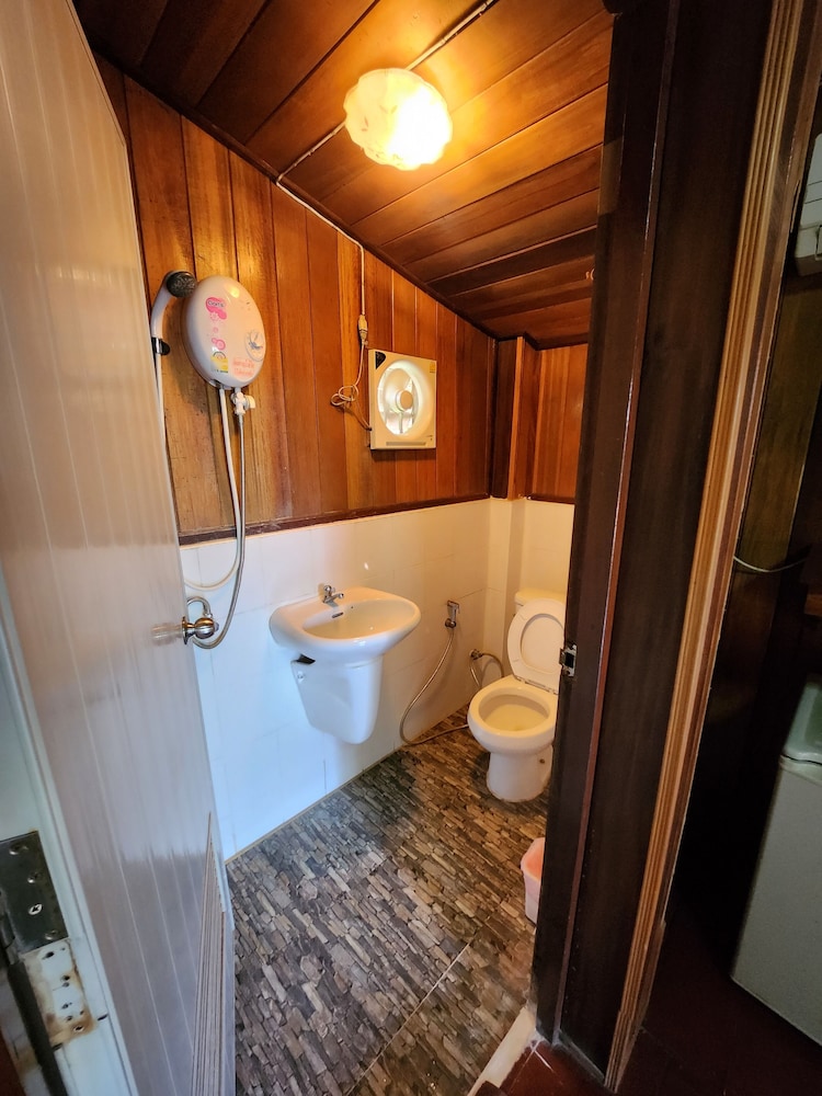 Klong Suan Plu Resort 49/50