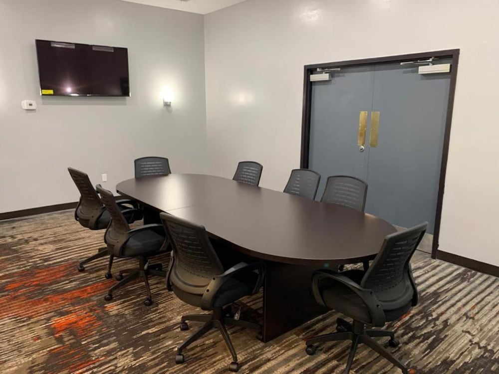 Comfort Inn & Suites Gainesville, GA 42/60