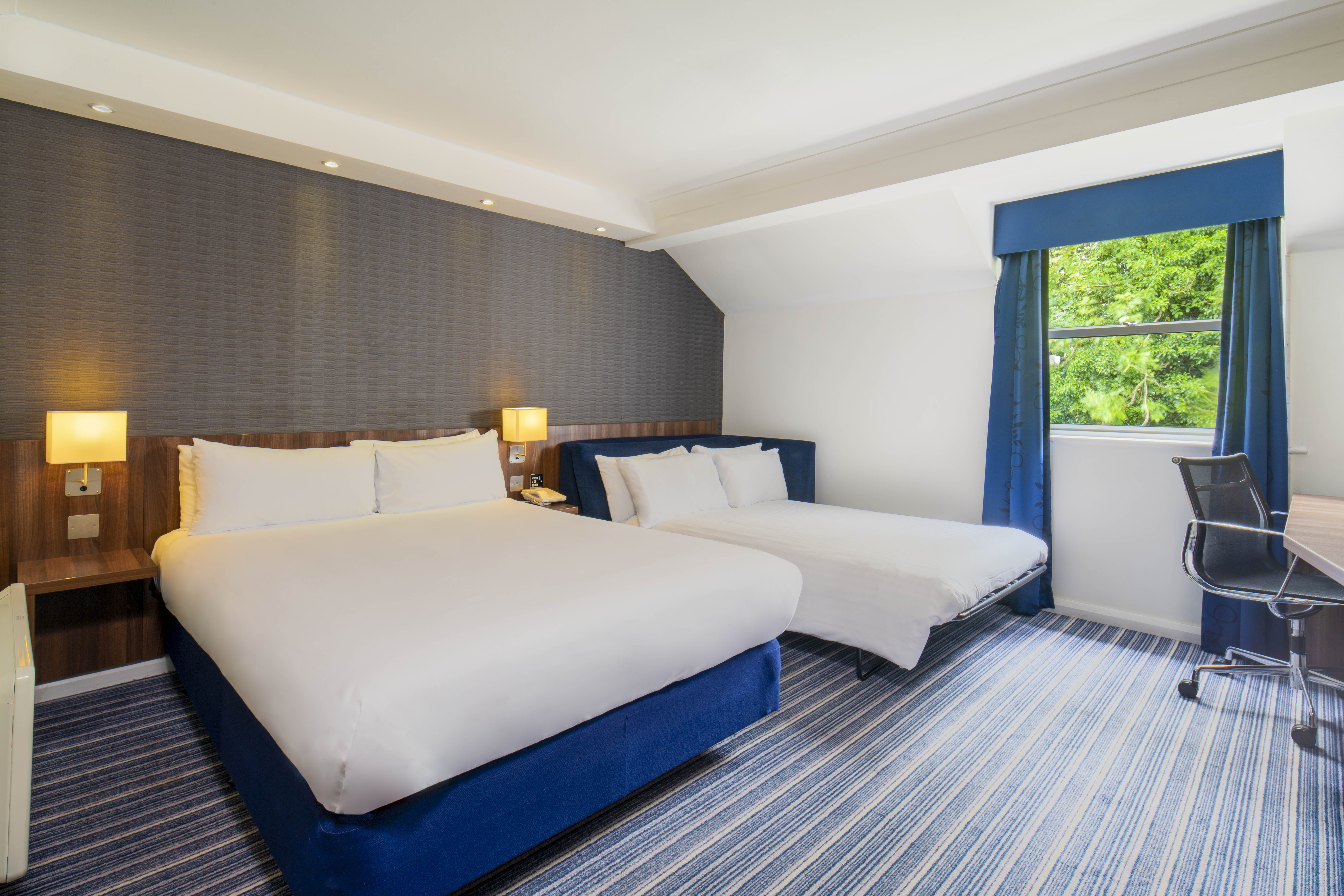 HOLIDAY INN EXPRESS YORK 22/72