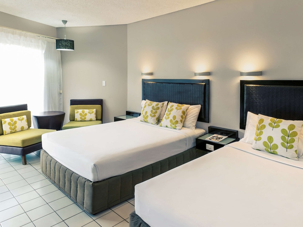 Mercure Nadi 22/48