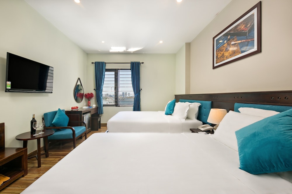 Celina Hotel & Apartment 11/25