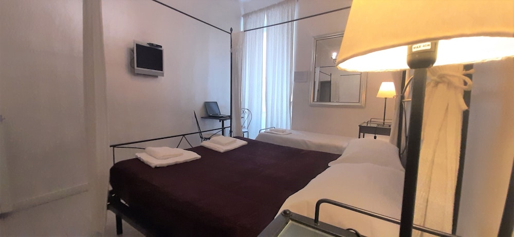 Wrh Trastevere 32/62