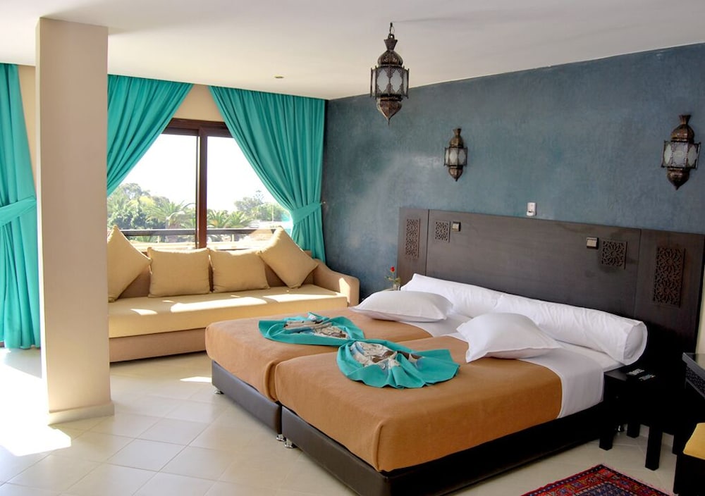 SUITE HOTEL TILILA 16/39