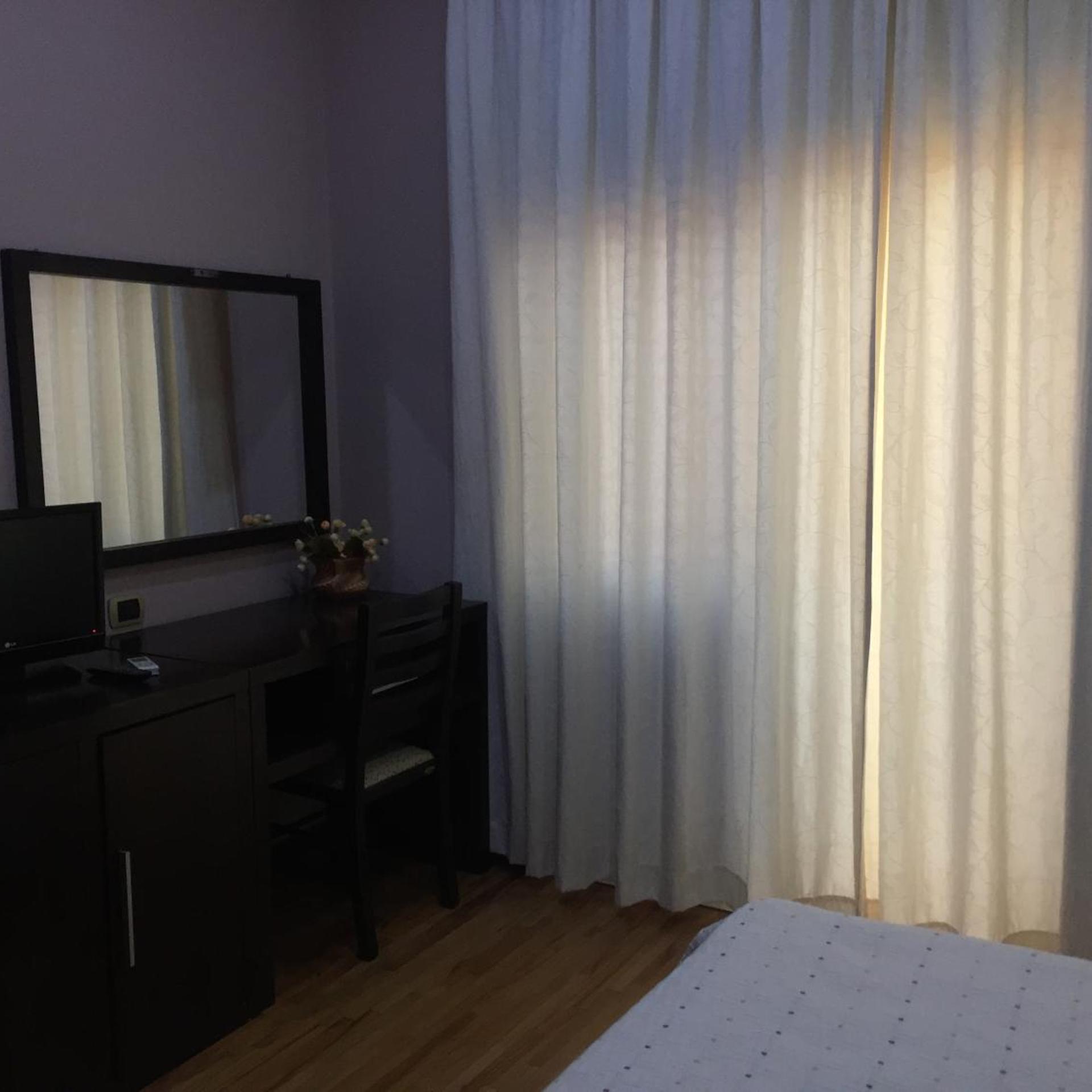 Colombo Hotel 42/49