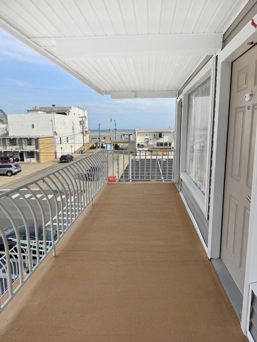 Sunset Beach Hotel Wildwood 32/46