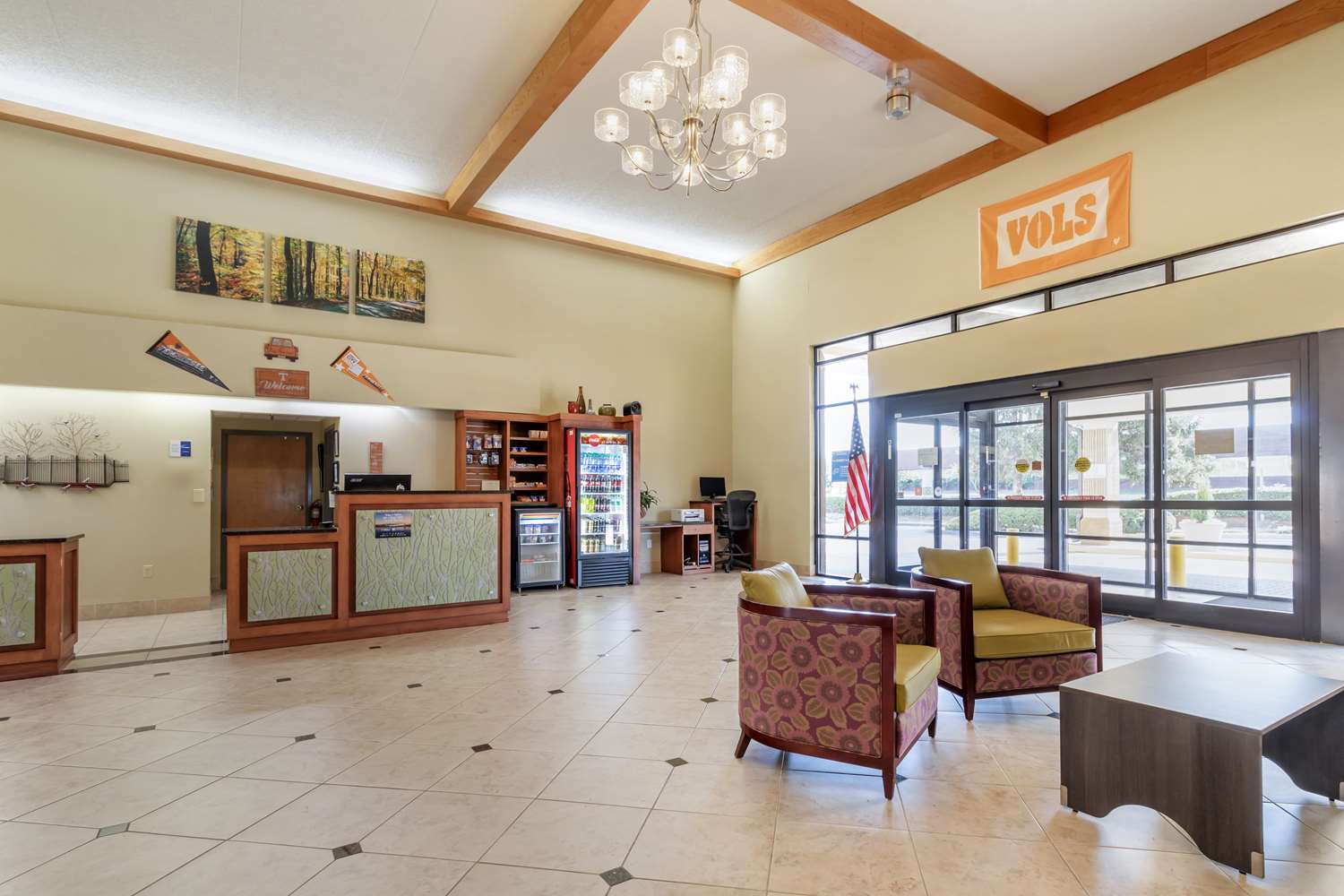 Best Western Plus Knoxville Cedar Bluff 25/42