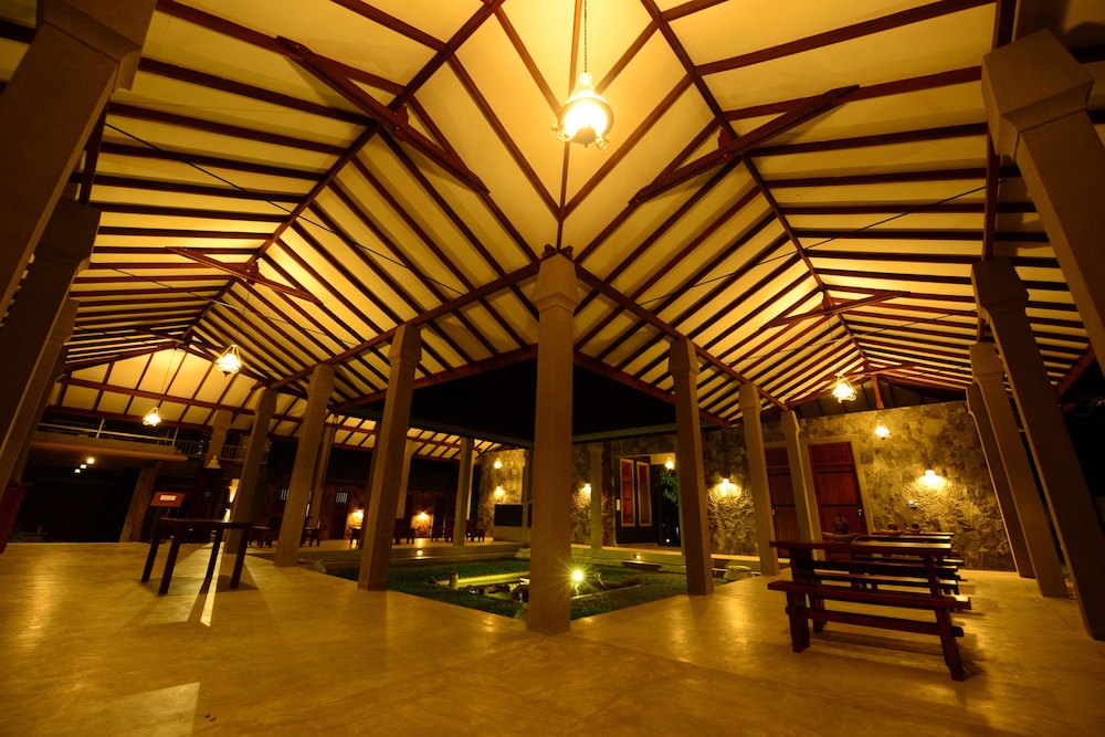 Nil Diya Mankada Safari Lodge 38/50