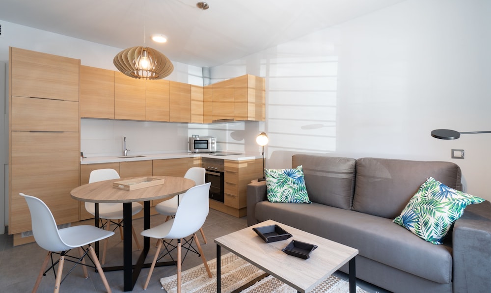 Sur Suites La Dorada 25/50