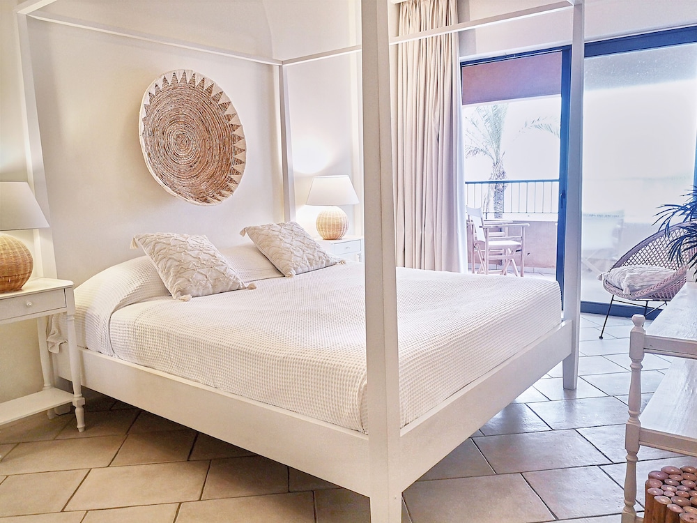Grecotel Plaza Beach House 13/48