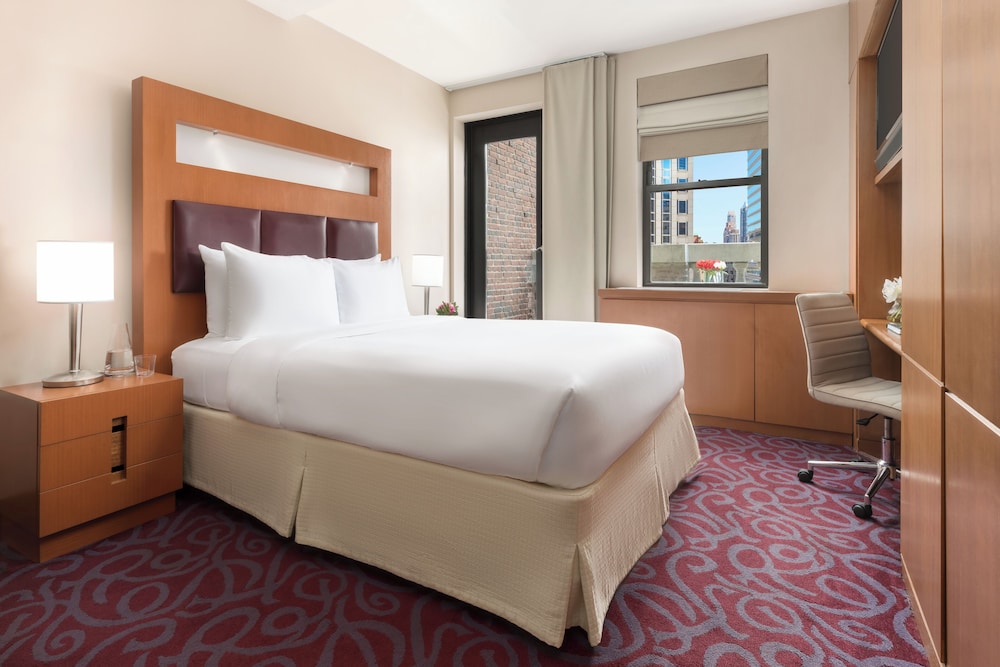 DELUXE, QUEEN BED, TERRACE