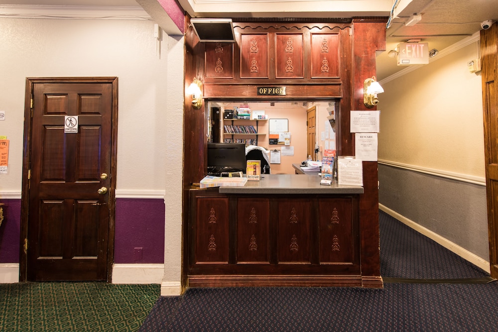 Amsterdam Hostel San Francisco 5/63