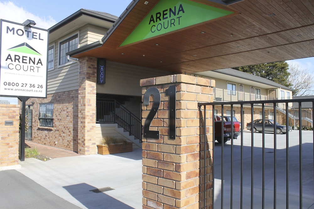 Arena Court Motor Lodge 28/32