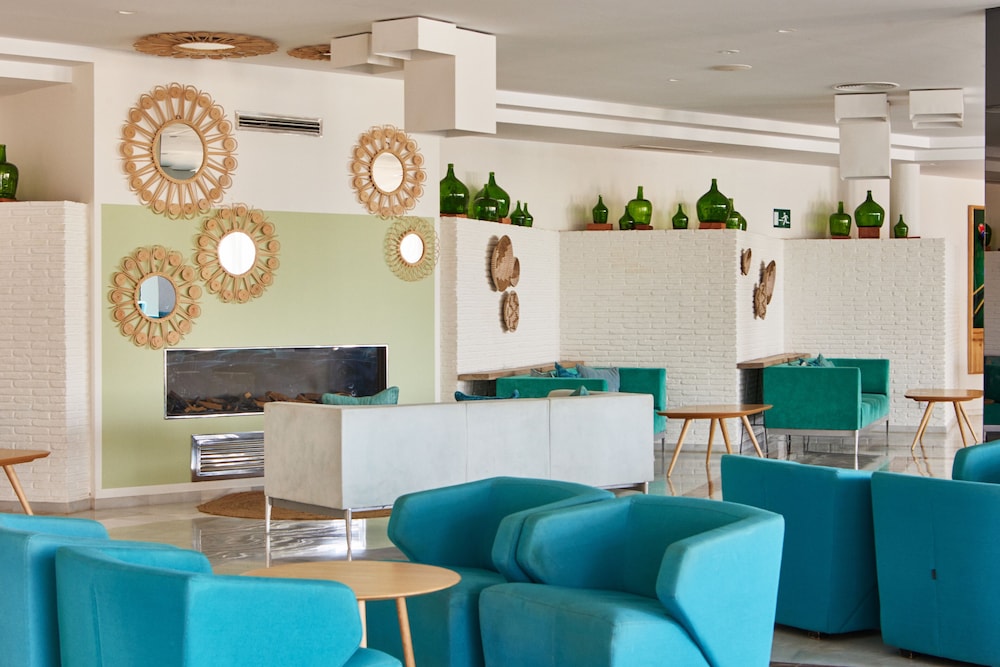 Iberostar Waves Royal Andalus 11/76