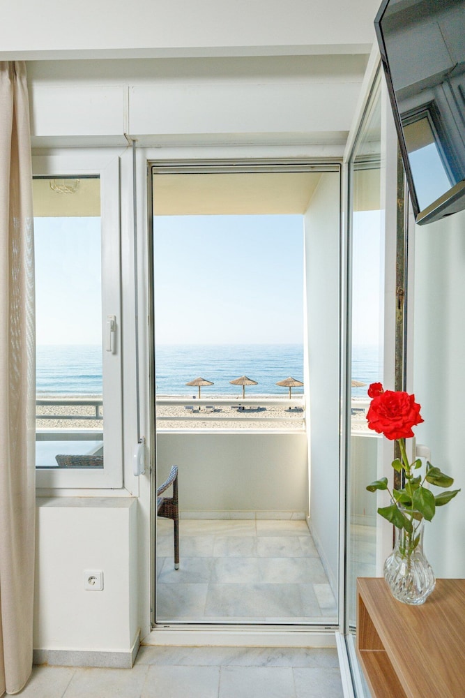 Kostakis Beach Hotel 29/46