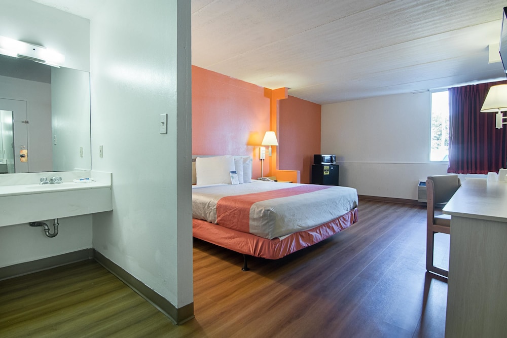 Motel6 Decatur, GA 36/55