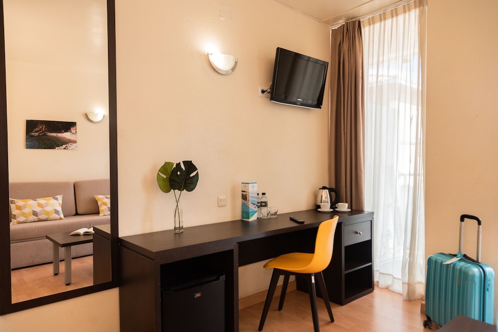 Aparthotel Palamos 54/57