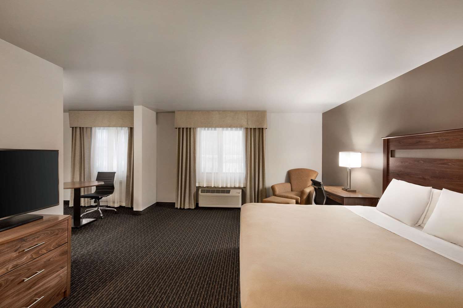 Baymont By Wyndham Buffalo 3/19