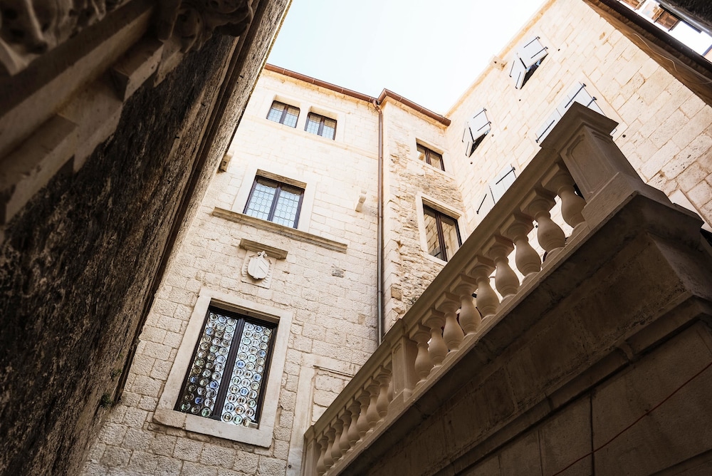 Heritage Hotel Cardo 3/65