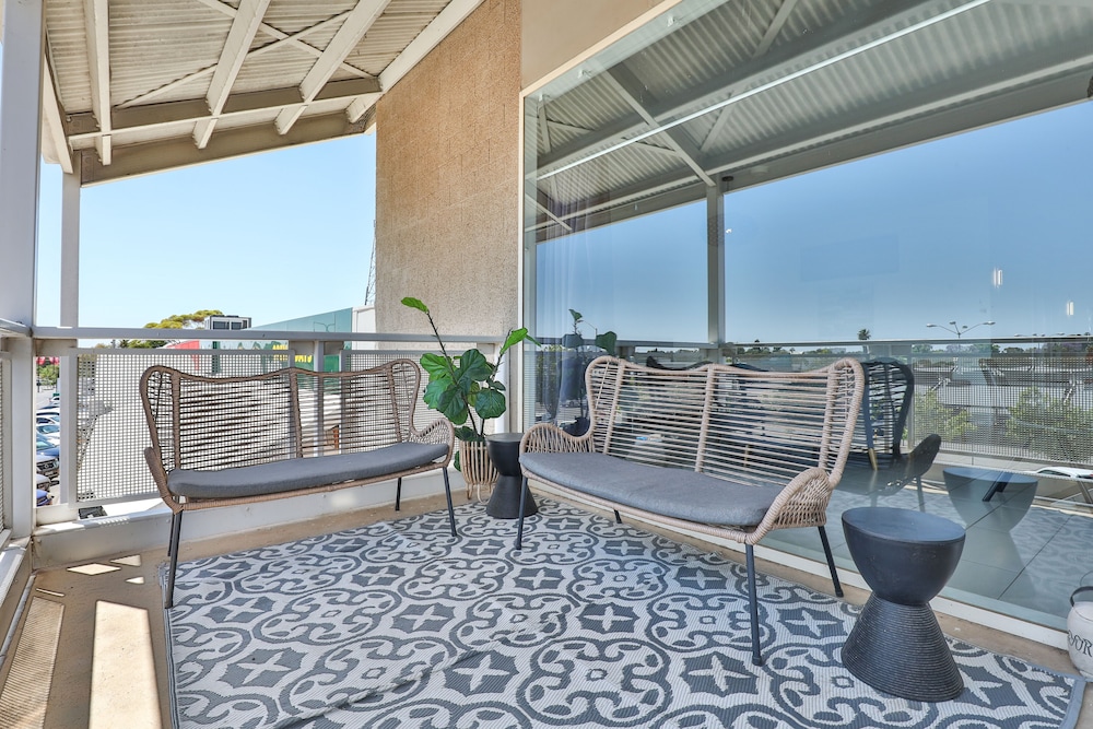 Indulge CBD Apartments 30/50