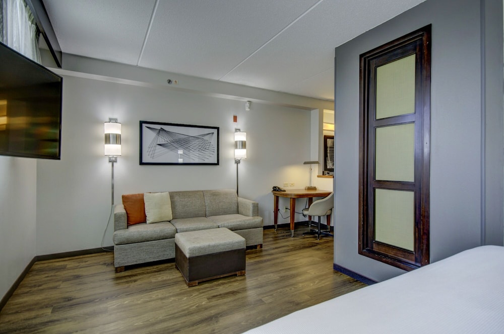 Hyatt Place Grand Rapids-South 45/67