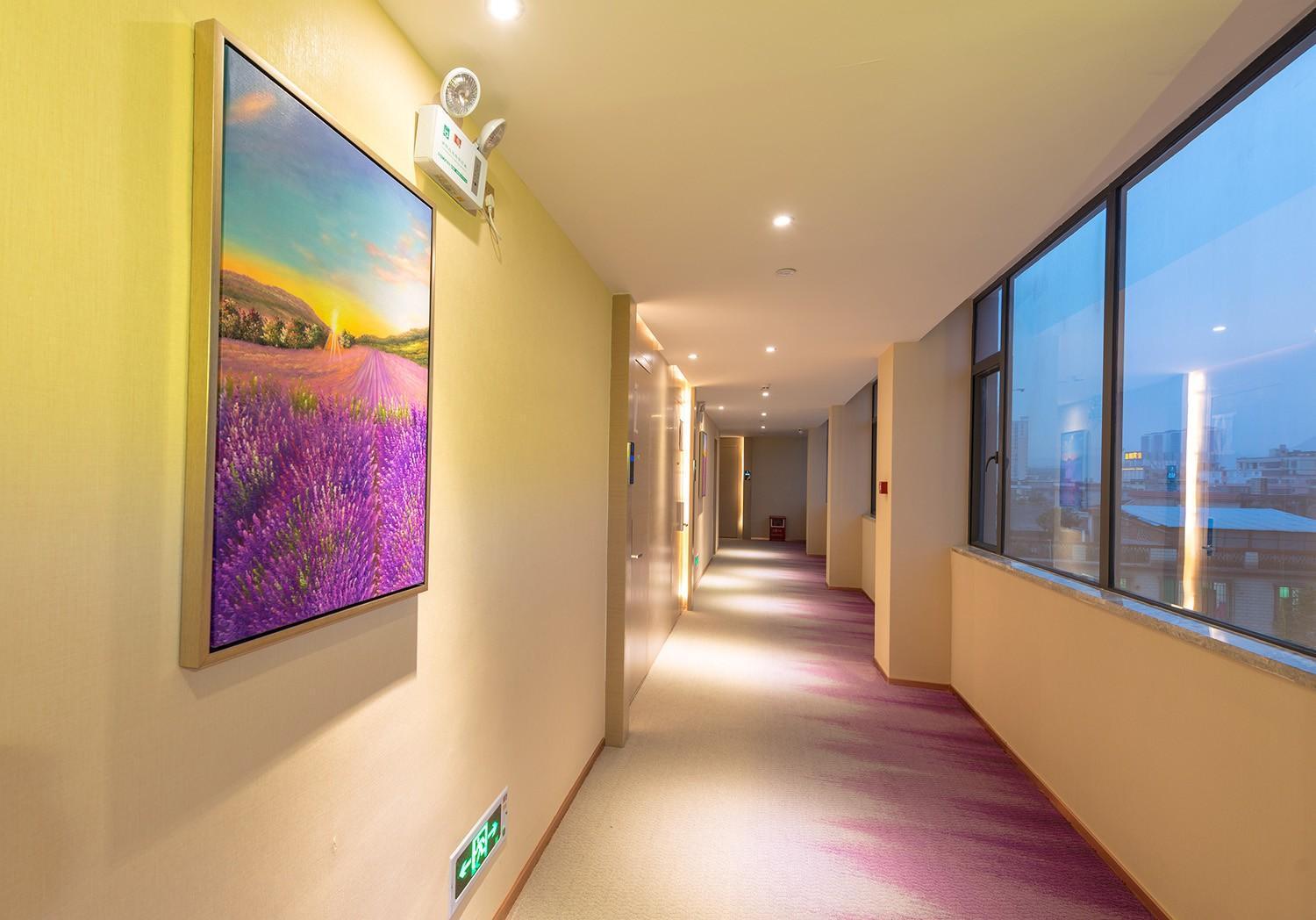 Lavande Hotel (Yingde Yingzhou Avenue) 31/46