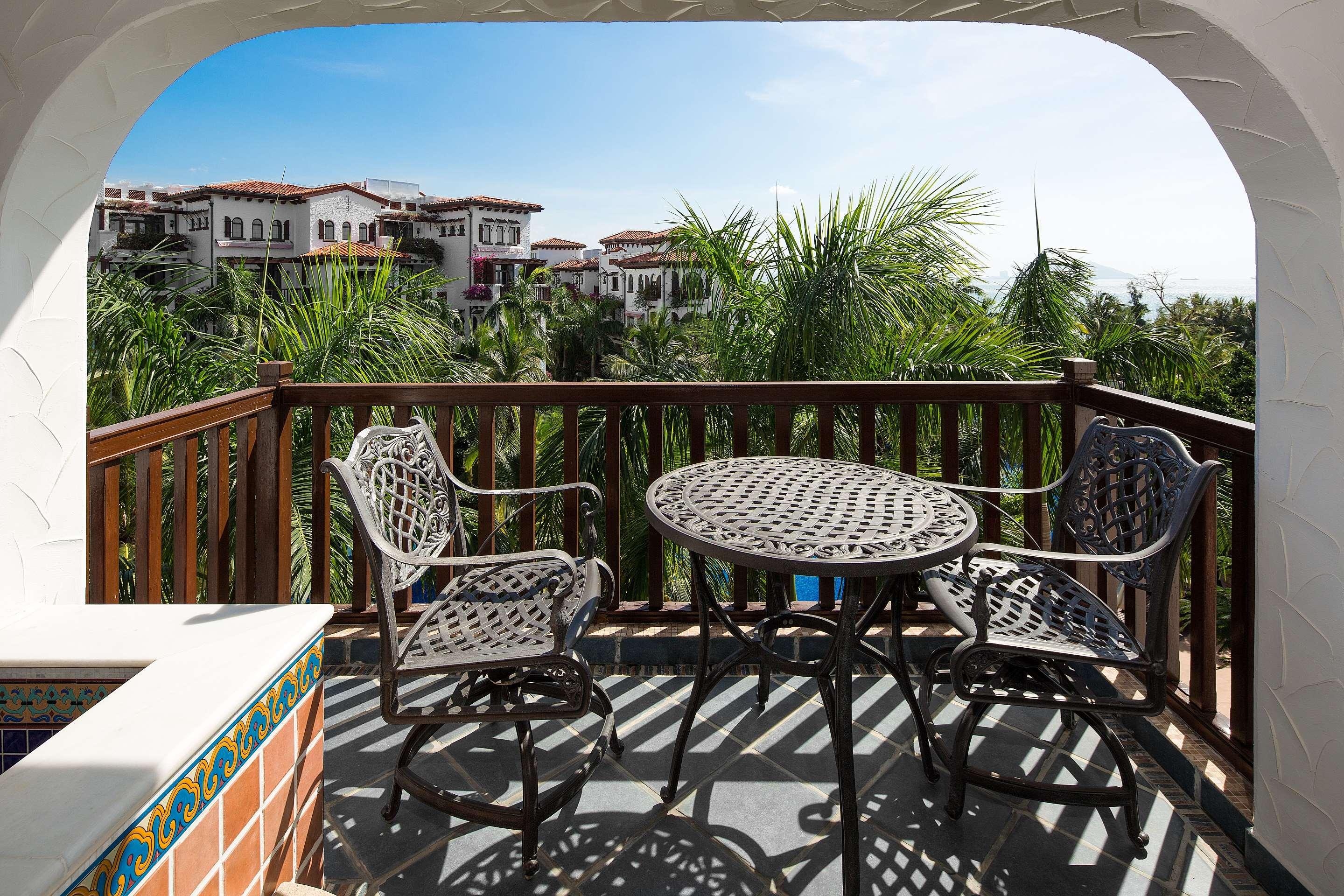 International Resort Hotel Sanya 40/48