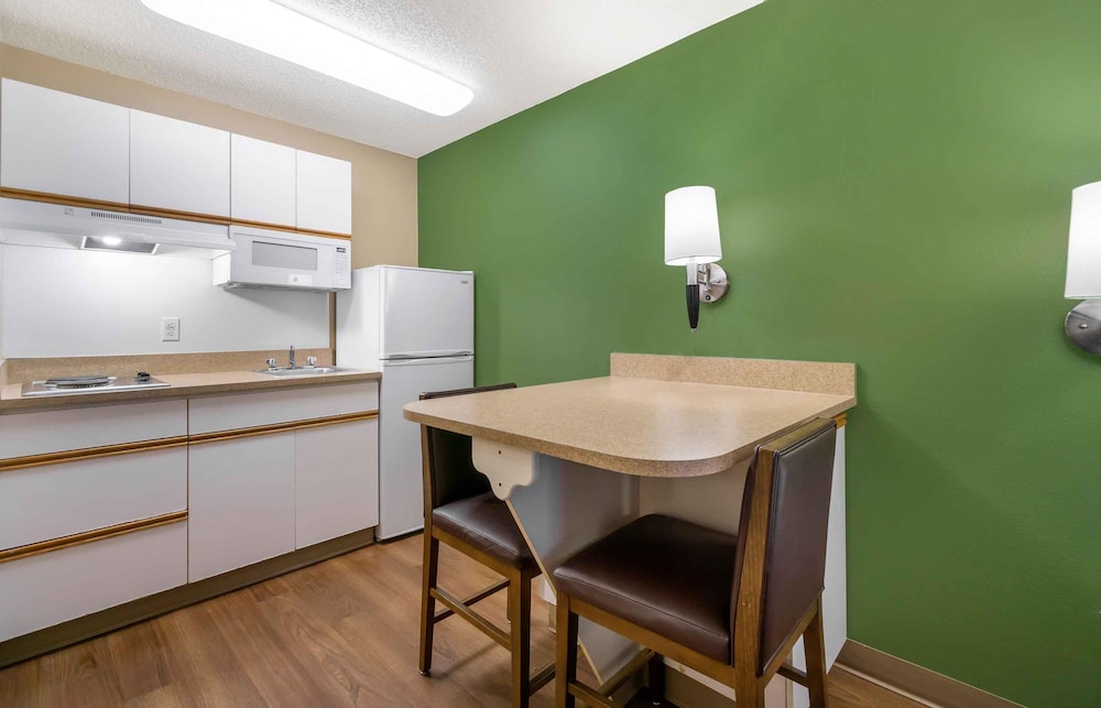 Extended Stay America Seattle-Bellevue-Factoria 44/54