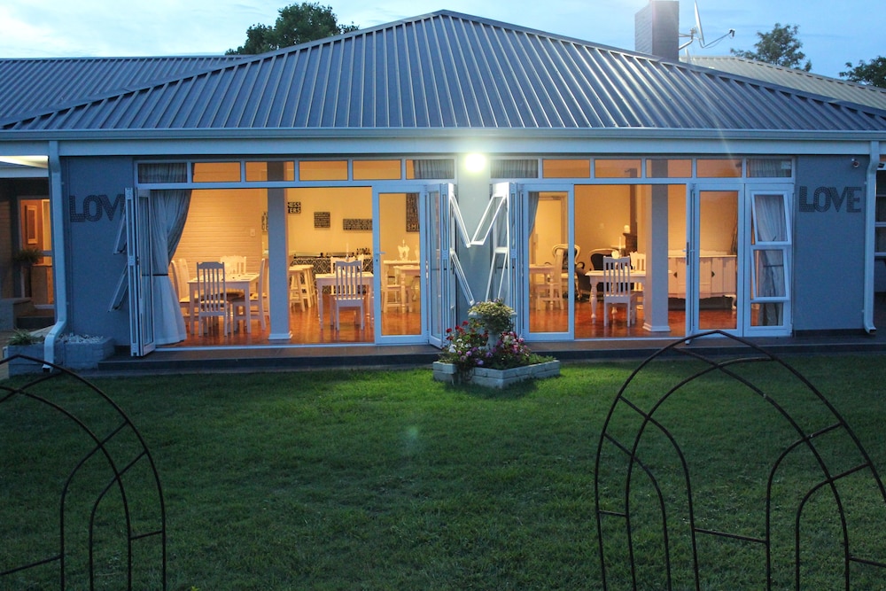 Nauntons Guest House 42/50