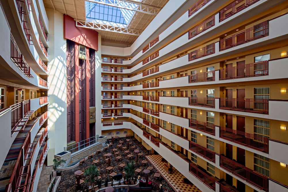 Embassy Suites by Hilton Albuquerque 30/63