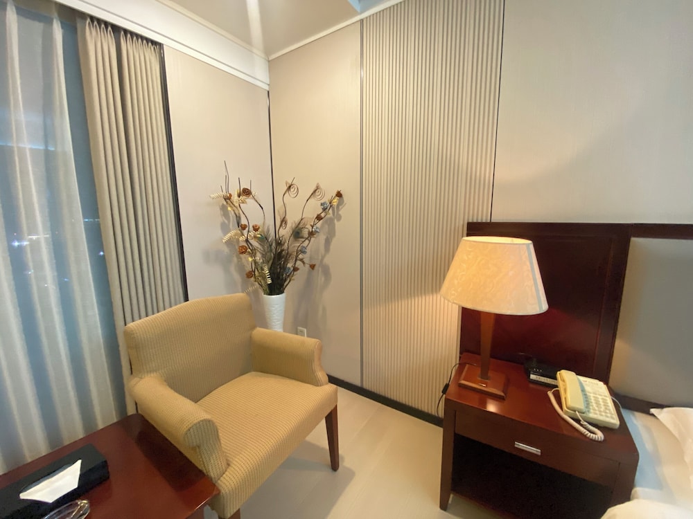Yinfeng International Apartment 37/50