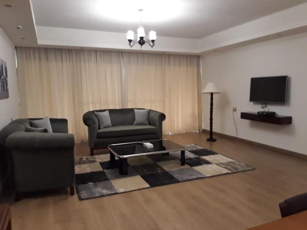 Royal Maadi Hotel 36/48