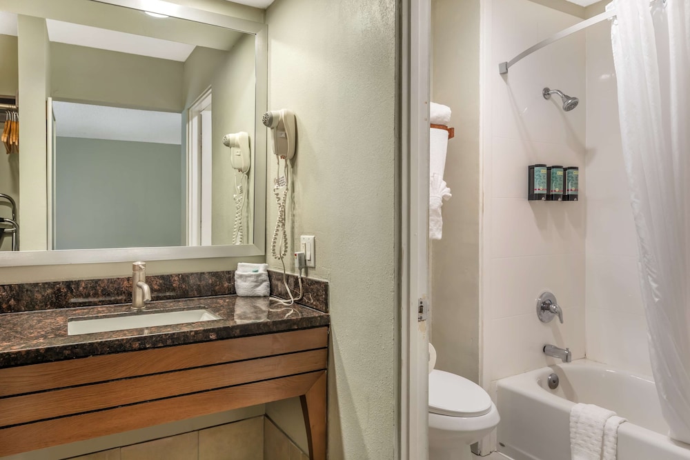 Best Western Inn At Palm Springs 43/47