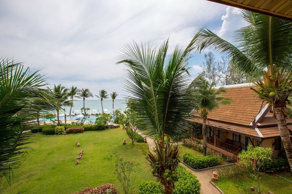 LANTA CASUARINA BEACH RESORT 49/59