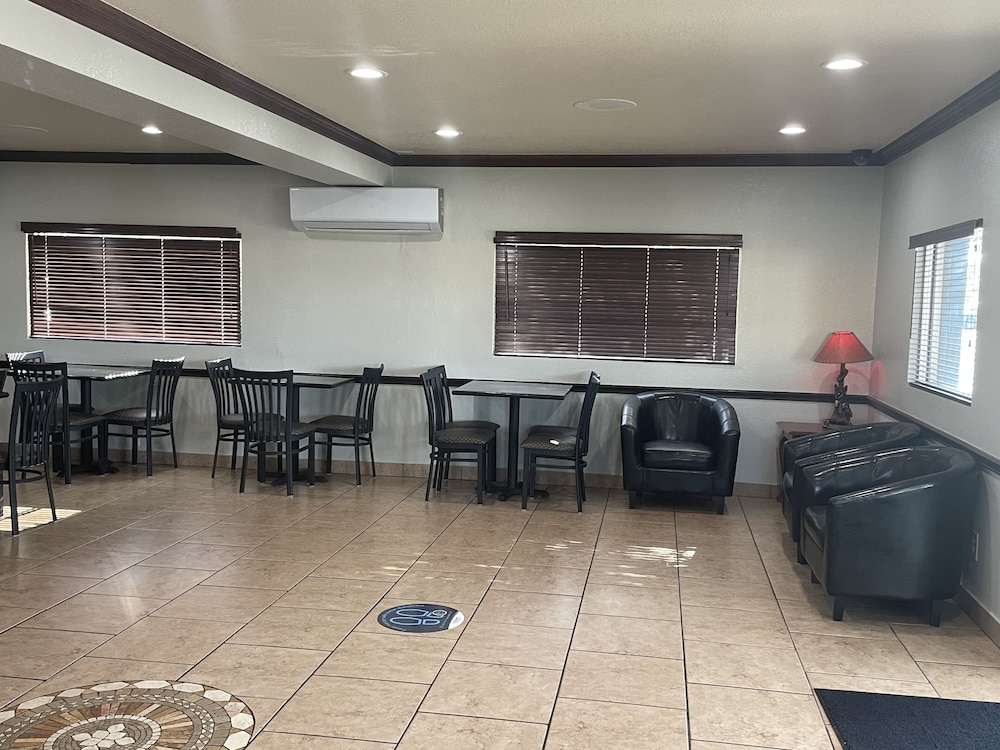 Super 8 By Wyndham Amarillo Central Tx 10/57
