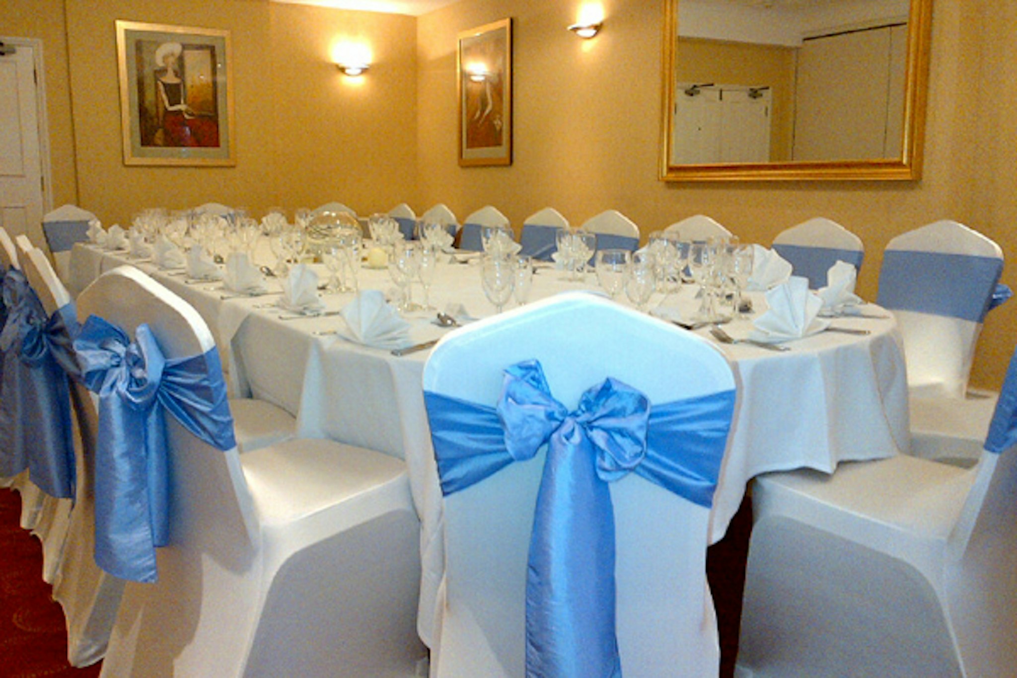 Red Lion Hotel 27/35