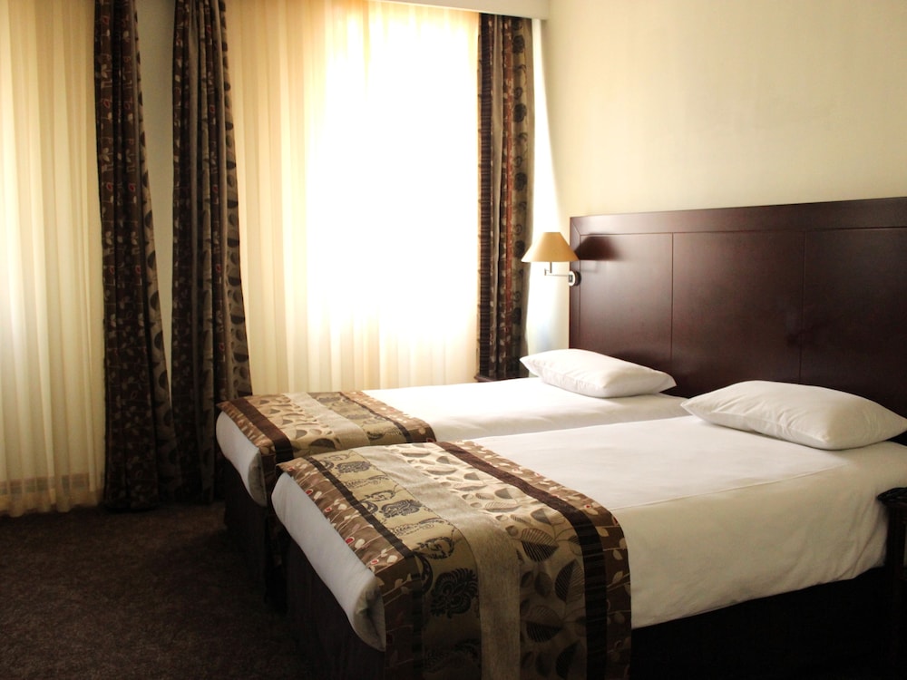 EUROPE HOTEL 19/55